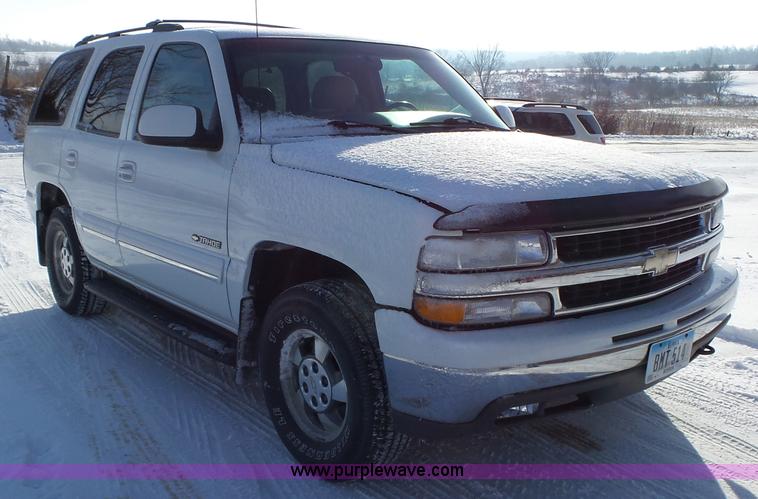 image for item L5530 2001 Chevrolet Tahoe SUV
