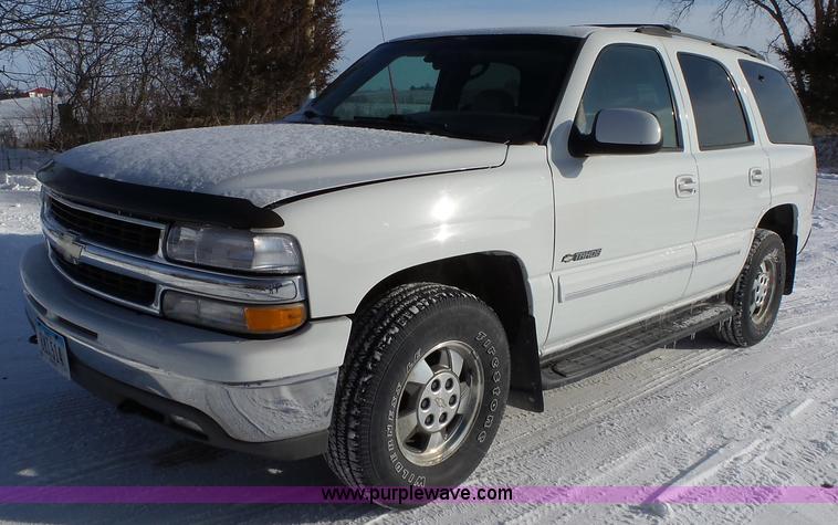 image for item L5530 2001 Chevrolet Tahoe SUV