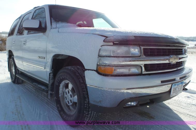 image for item L5530 2001 Chevrolet Tahoe SUV