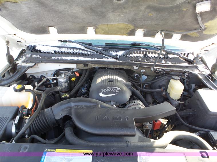 image for item L5530 2001 Chevrolet Tahoe SUV