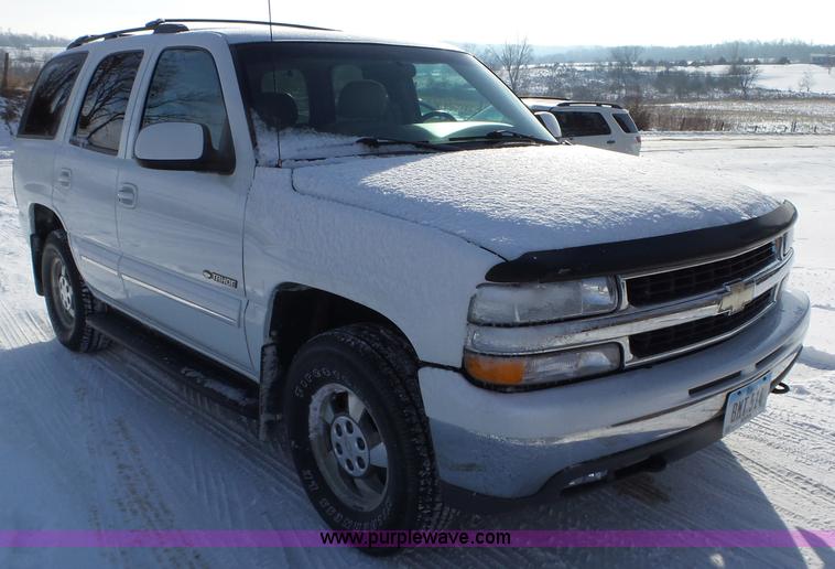 image for item L5530 2001 Chevrolet Tahoe SUV
