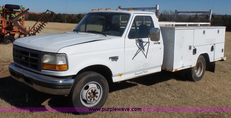image for item L6188 1995 Ford F350 XL utility truck