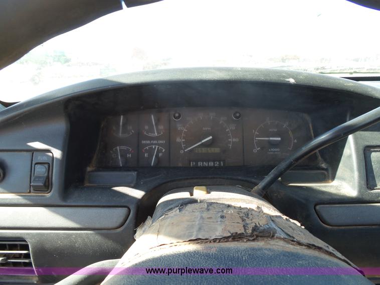 image for item L6188 1995 Ford F350 XL utility truck