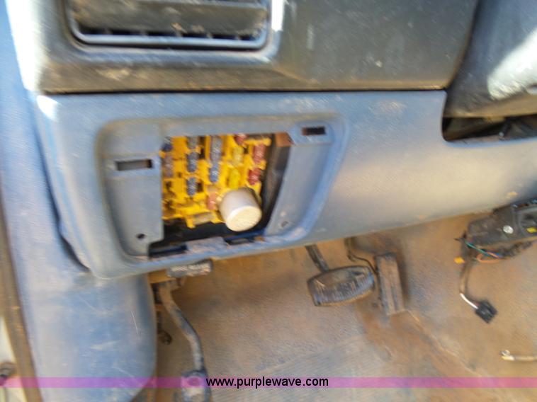 image for item L6188 1995 Ford F350 XL utility truck