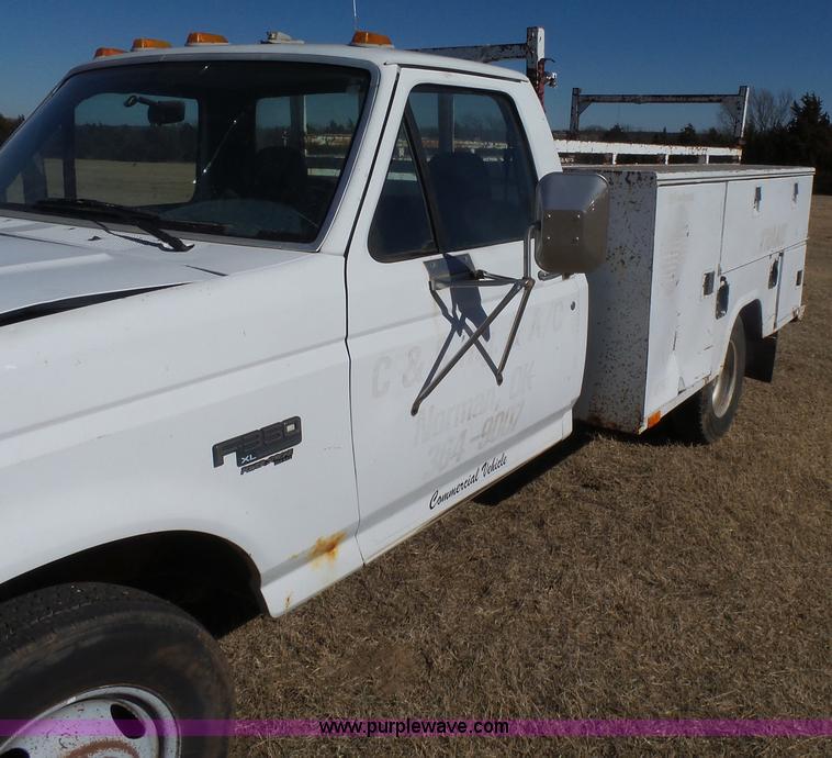 image for item L6188 1995 Ford F350 XL utility truck