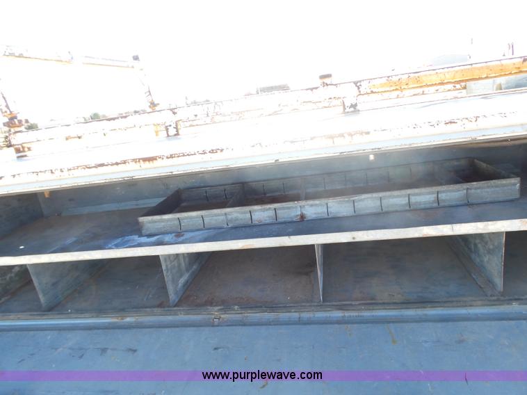 image for item L6188 1995 Ford F350 XL utility truck