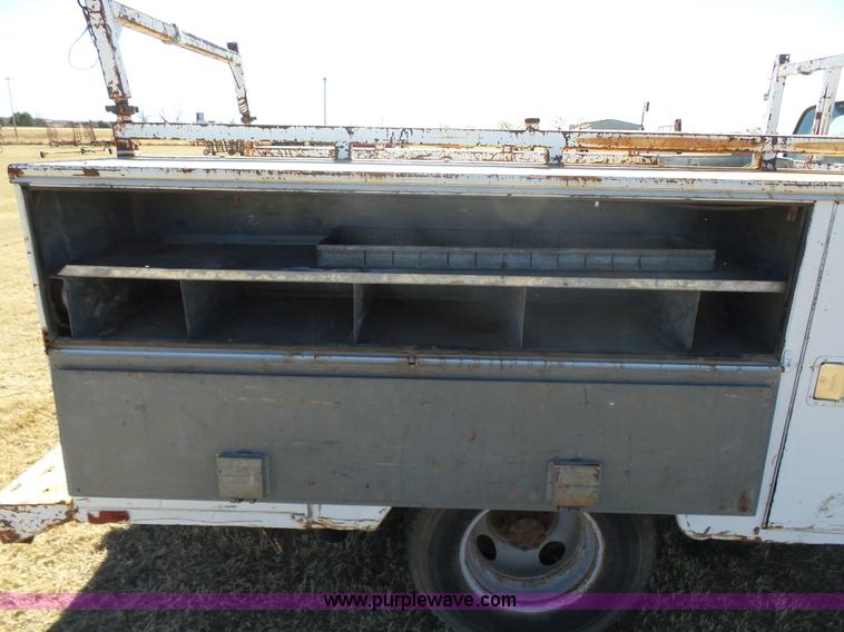 image for item L6188 1995 Ford F350 XL utility truck