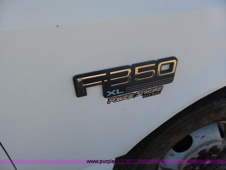 image for item L6188 1995 Ford F350 XL utility truck