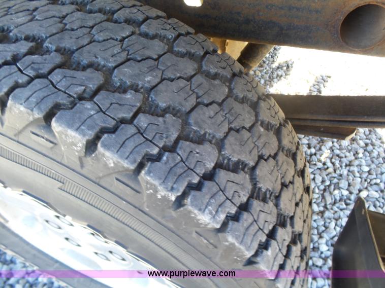 image for item L6209 2004 Chevrolet Silverado 1500 Ext. Cab pickup truck