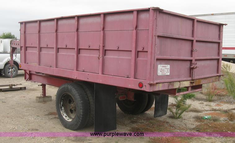 image for item L6379 2007 shop built dump trailer