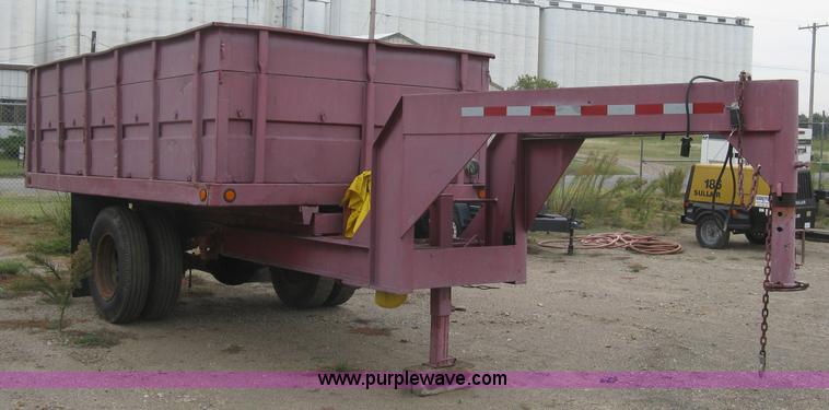image for item L6379 2007 shop built dump trailer