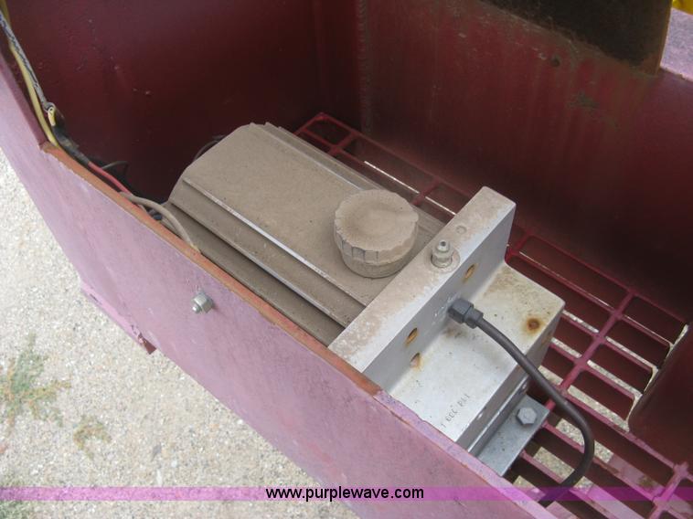 image for item L6379 2007 shop built dump trailer