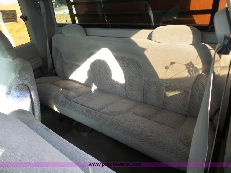 image for item L7069 1995 Chevrolet 3500 Ext. Cab flatbed pickup truck
