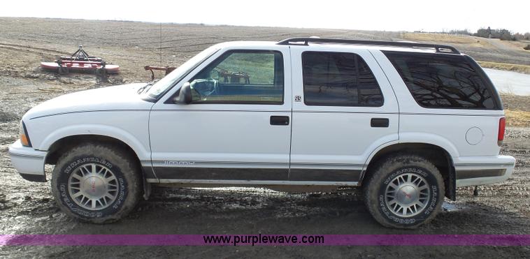 image for item L7072 1998 GMC Jimmy SL SUV