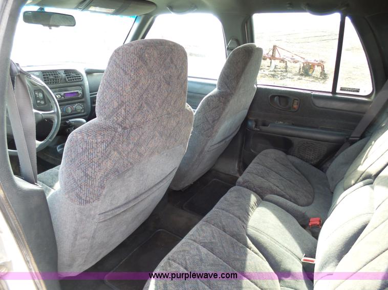 image for item L7072 1998 GMC Jimmy SL SUV