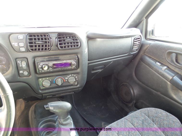 image for item L7072 1998 GMC Jimmy SL SUV