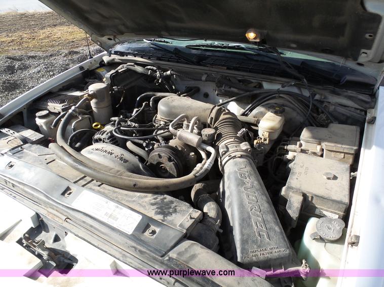 image for item L7072 1998 GMC Jimmy SL SUV