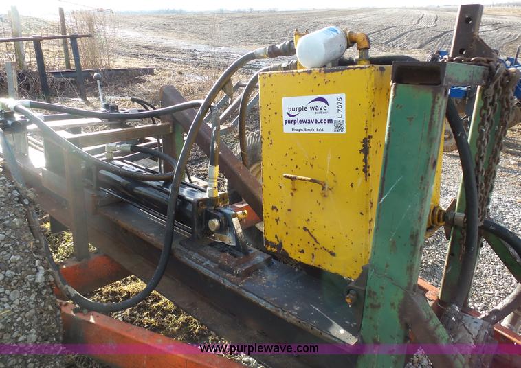 image for item L7075 Log splitter