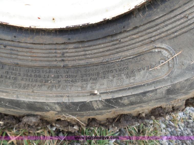 image for item L7075 Log splitter