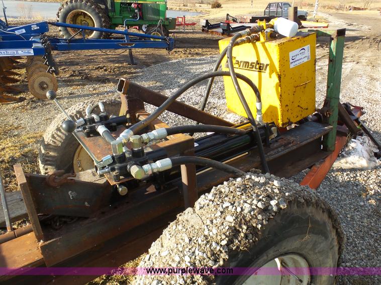 image for item L7075 Log splitter