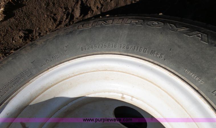 image for item L7085 2007 Redi Haul equipment trailer