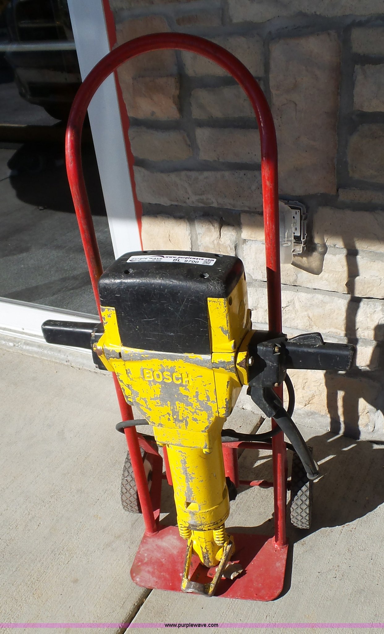 Bosch jack hammer in Joplin, MO Item BL9700 sold Purple Wave