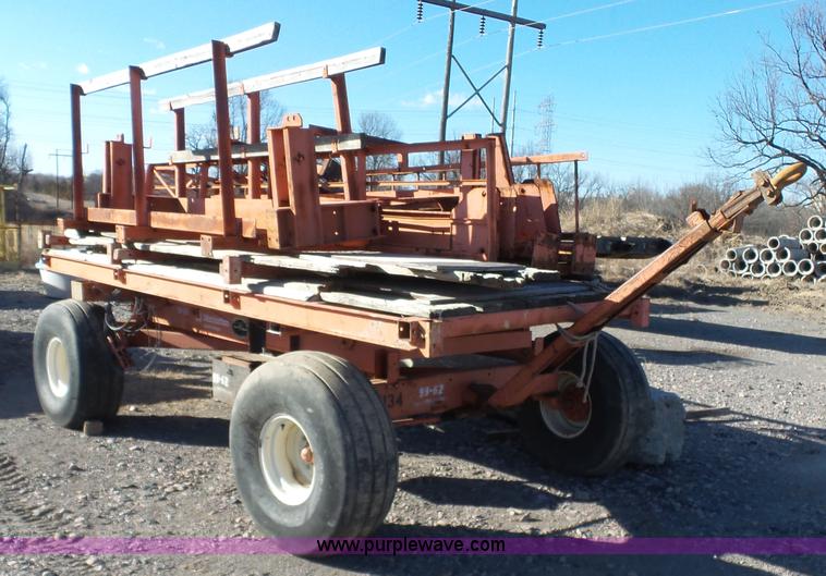 image for item J7581 Bradford overhead striping buggy