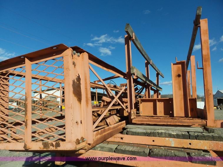 image for item J7581 Bradford overhead striping buggy