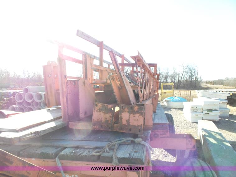 image for item J7581 Bradford overhead striping buggy