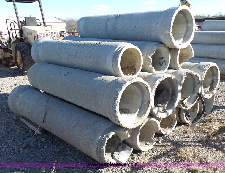 image for item J7586 (13) concrete drainage pipes