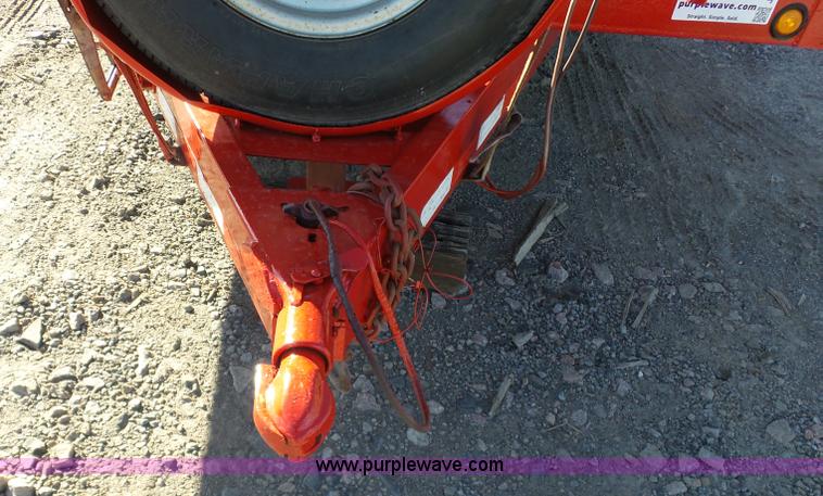 image for item J7589 2008 Lamar utility trailer