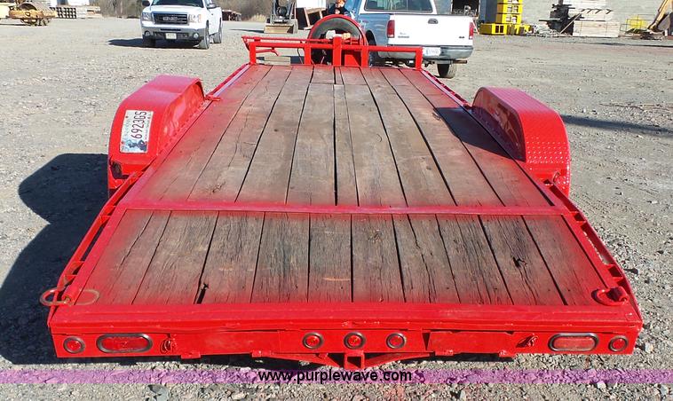 image for item J7589 2008 Lamar utility trailer