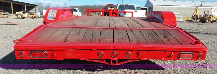 image for item J7589 2008 Lamar utility trailer