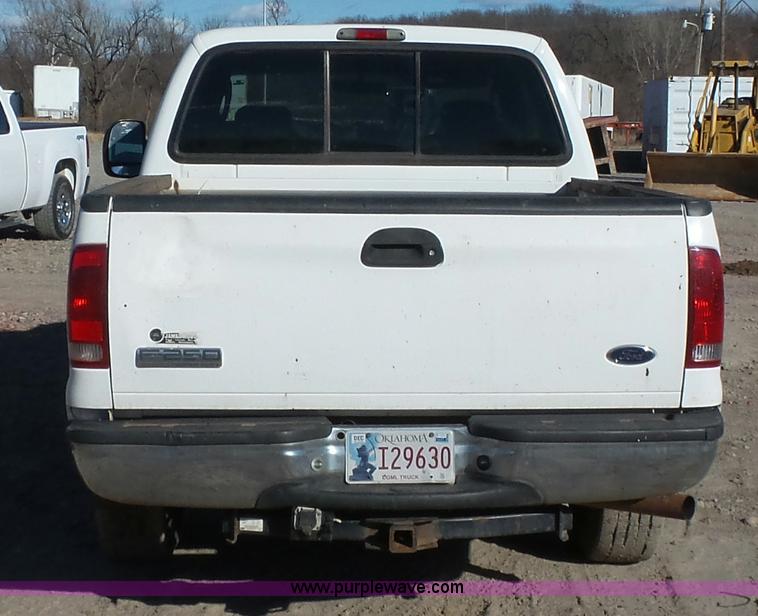 image for item J7590 2005 Ford F250 Super Duty XLT SuperCab pickup truck
