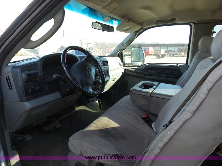 image for item J7590 2005 Ford F250 Super Duty XLT SuperCab pickup truck