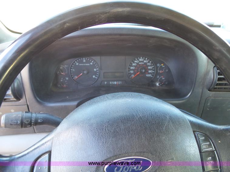 image for item J7590 2005 Ford F250 Super Duty XLT SuperCab pickup truck