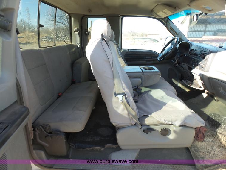 image for item J7590 2005 Ford F250 Super Duty XLT SuperCab pickup truck