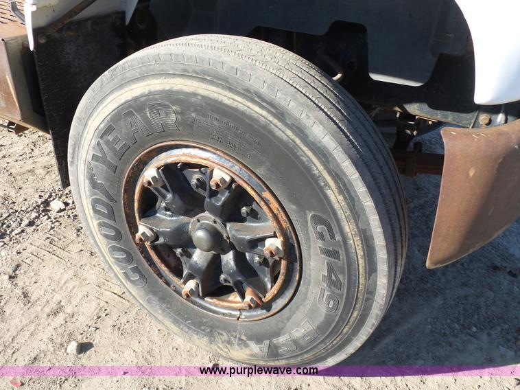 image for item J7591 1991 Chevrolet Kodiak rollback truck