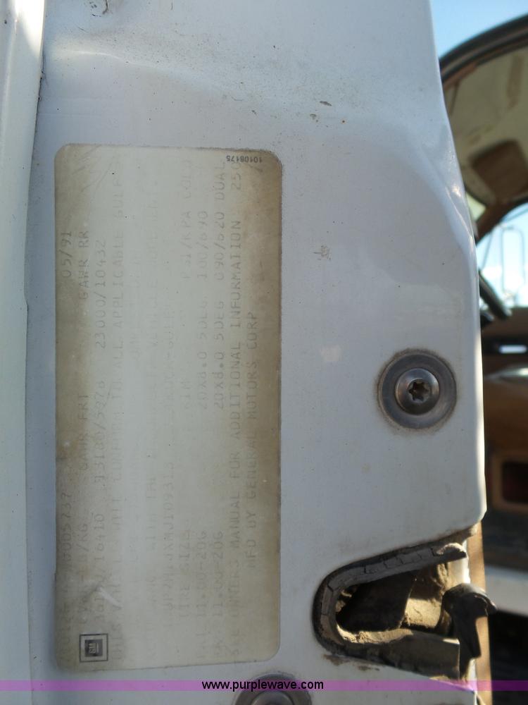 image for item J7591 1991 Chevrolet Kodiak rollback truck