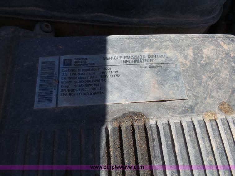 image for item J7594 2009 Chevrolet Silverado 2500HD Ext. Cab pickup truck