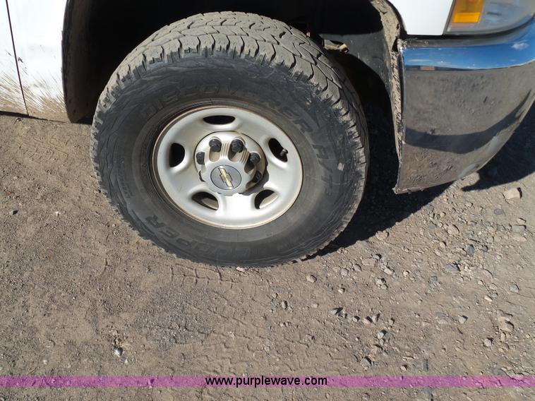 image for item J7594 2009 Chevrolet Silverado 2500HD Ext. Cab pickup truck