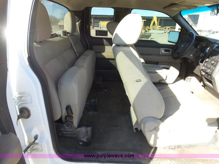 image for item J7595 2010 Ford F150 XLT SuperCab pickup truck