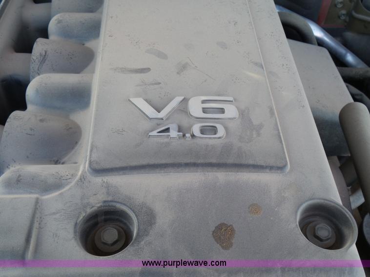 image for item J7598 2007 Nissan Frontier SE Crew Cab pickup truck