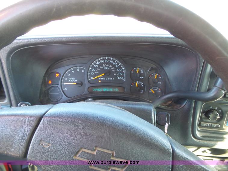 image for item J7601 2007 Chevrolet Silverado Classic 2500HD Ext. Cab pickup truck