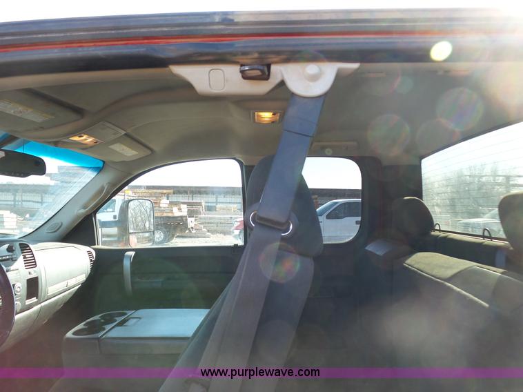 image for item J7603 2008 Chevrolet Silverado 3500HD LT Ext. Cab pickup truck