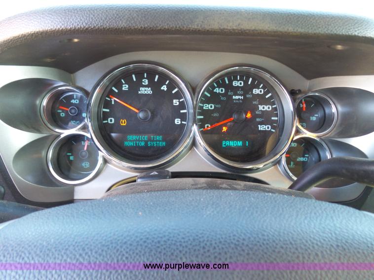 image for item J7603 2008 Chevrolet Silverado 3500HD LT Ext. Cab pickup truck