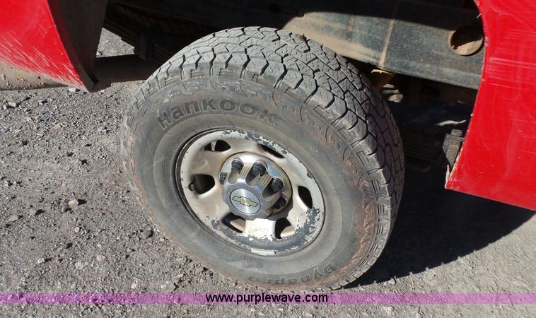 image for item J7603 2008 Chevrolet Silverado 3500HD LT Ext. Cab pickup truck