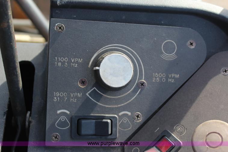 image for item J7604 Ingersoll Rand 5070F Pro Pac single drum roller