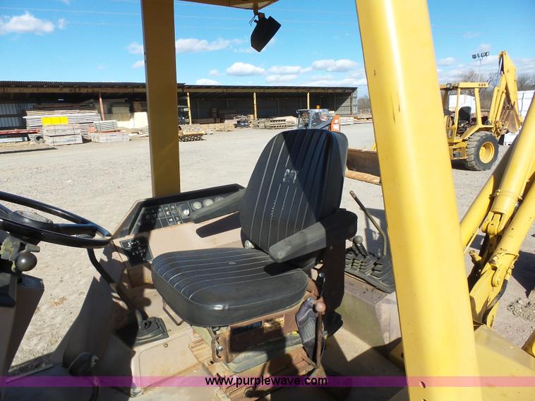 image for item J7605 Caterpillar 426 Series II backhoe