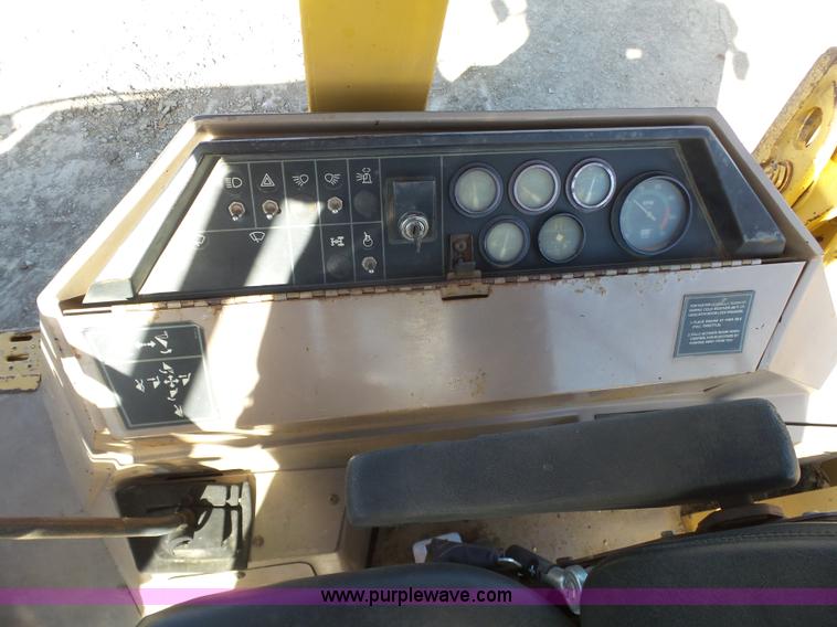 image for item J7605 Caterpillar 426 Series II backhoe